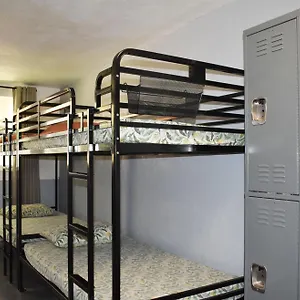Polynesian Club Hostel