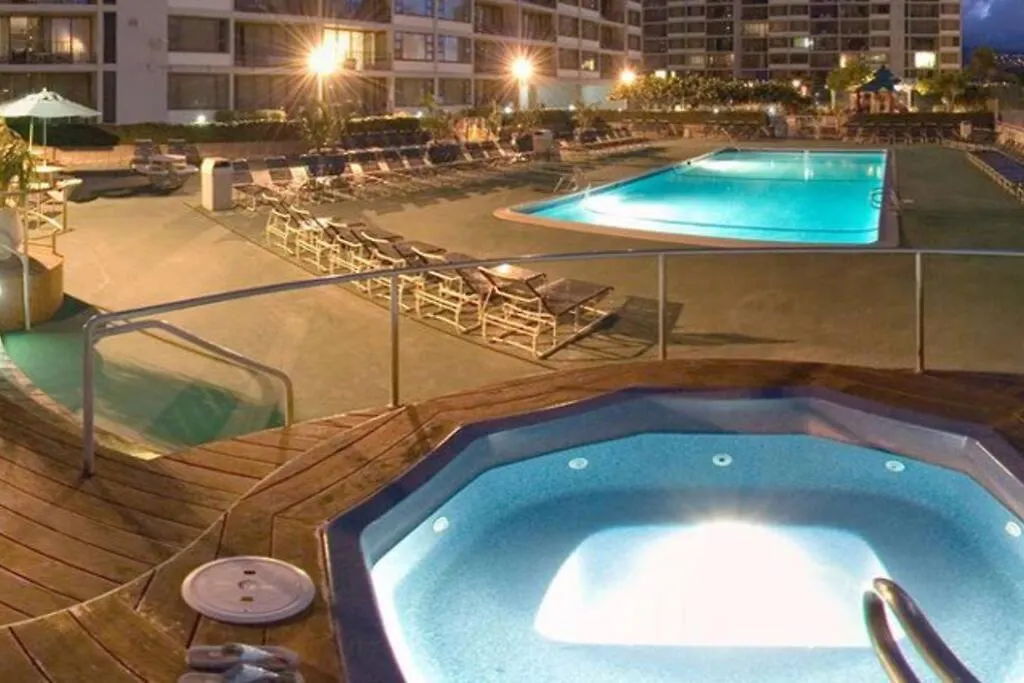 Rec Deck Suite, 1 Bed Condo + Free Parking Honolulu