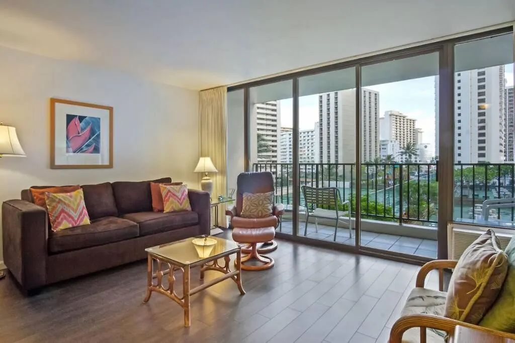 Rec Deck Suite, 1 Bed Condo + Free Parking Honolulu